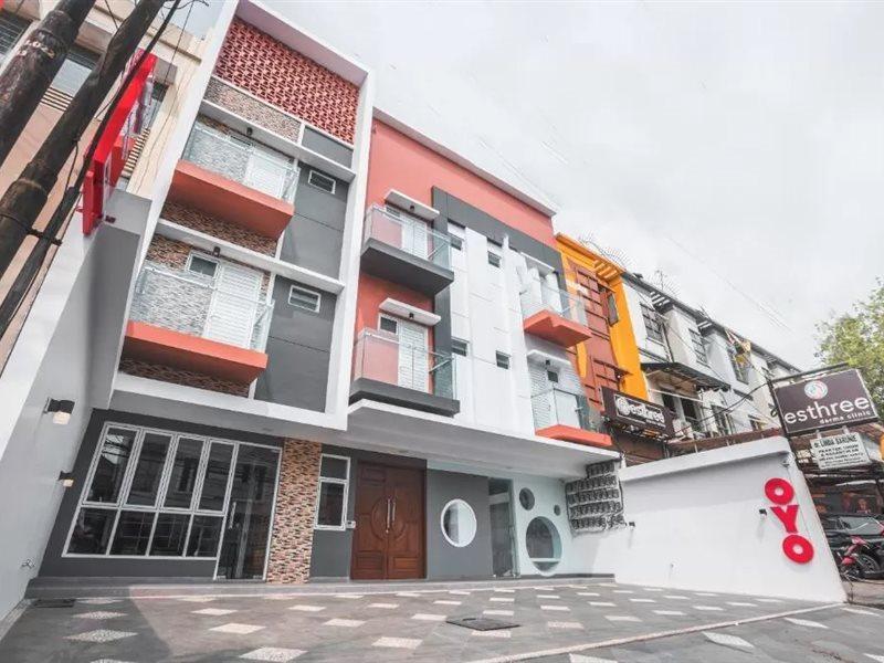 Super Oyo 1487 Residence Khoe Jakarta Eksteriør billede