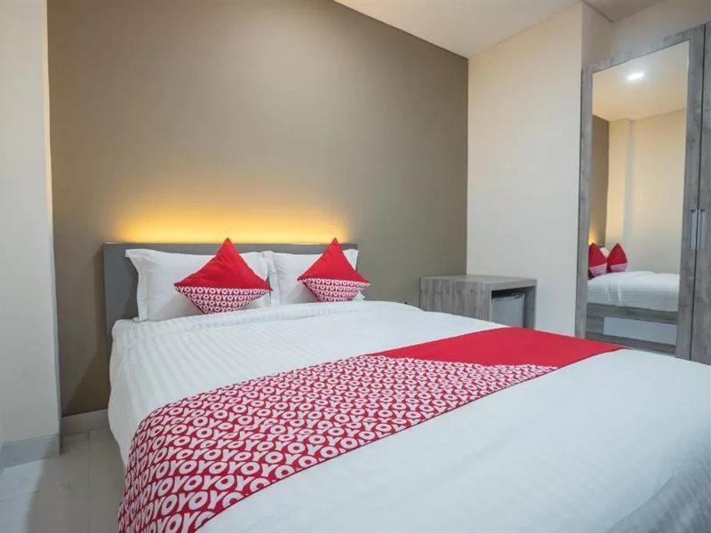 Super Oyo 1487 Residence Khoe Jakarta Eksteriør billede