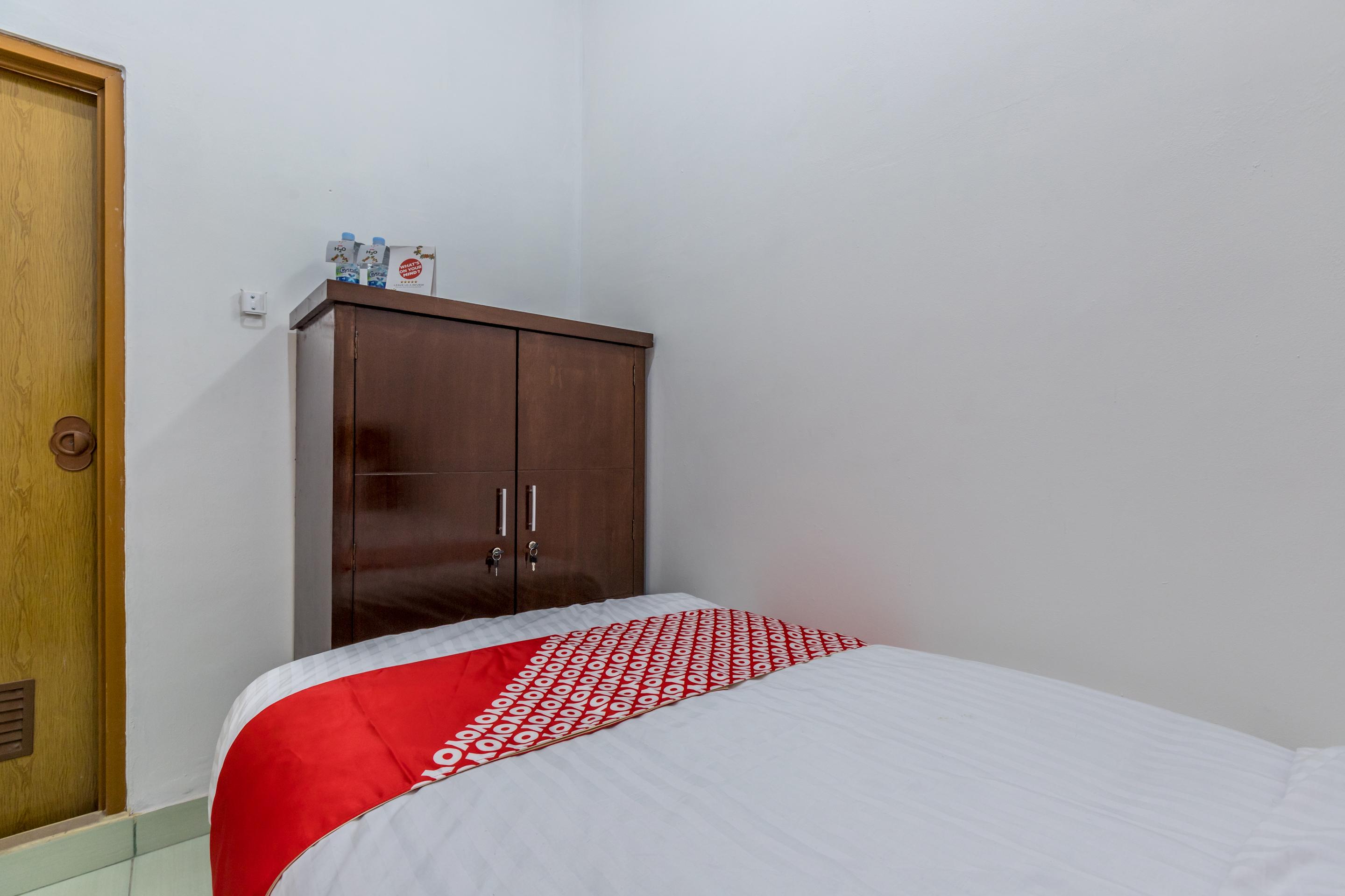 Super Oyo 1487 Residence Khoe Jakarta Eksteriør billede