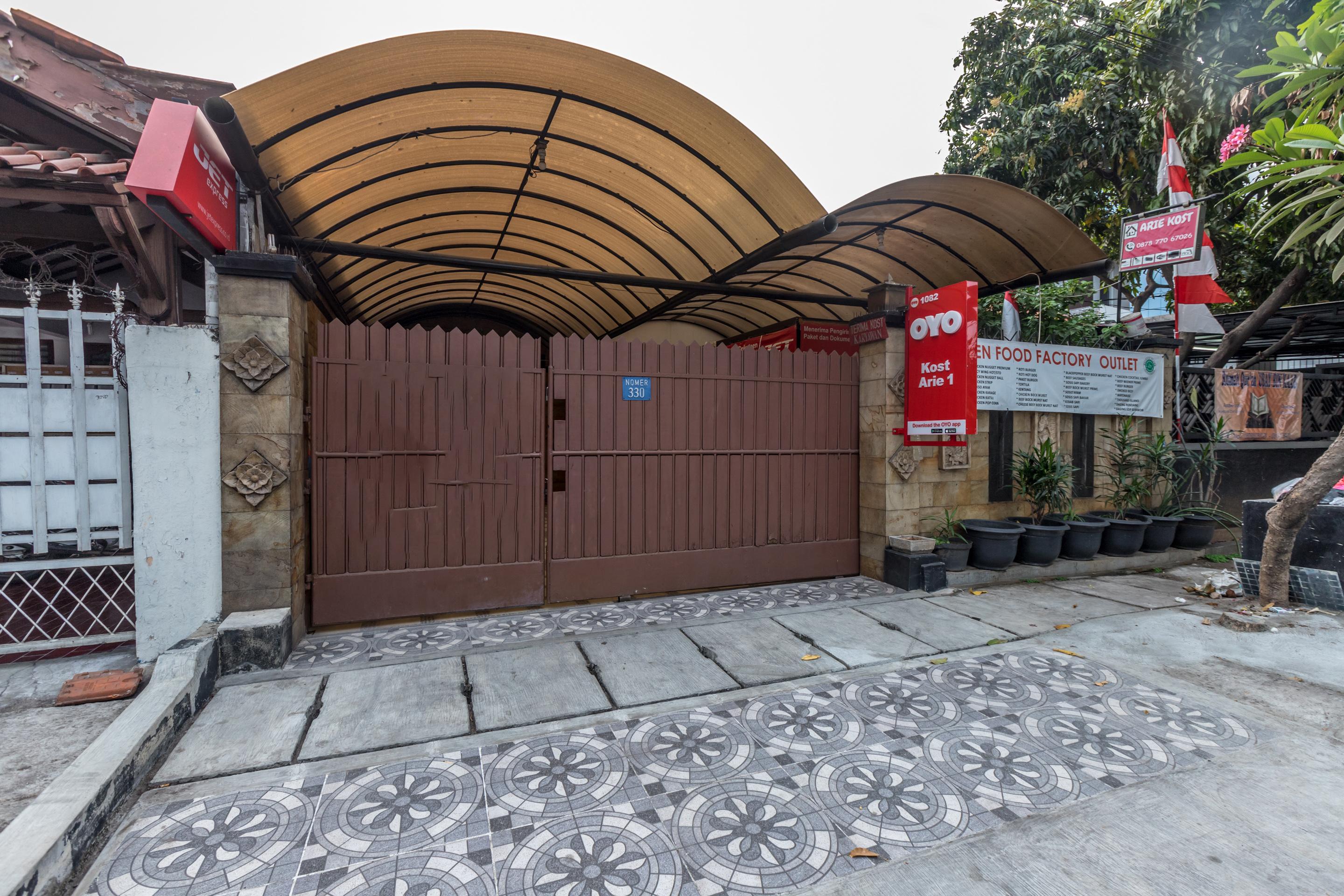 Super Oyo 1487 Residence Khoe Jakarta Eksteriør billede