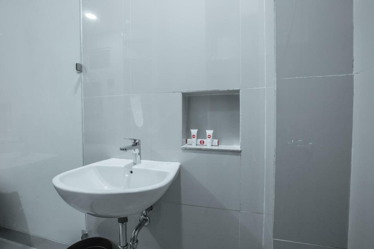 Super Oyo 1487 Residence Khoe Jakarta Eksteriør billede