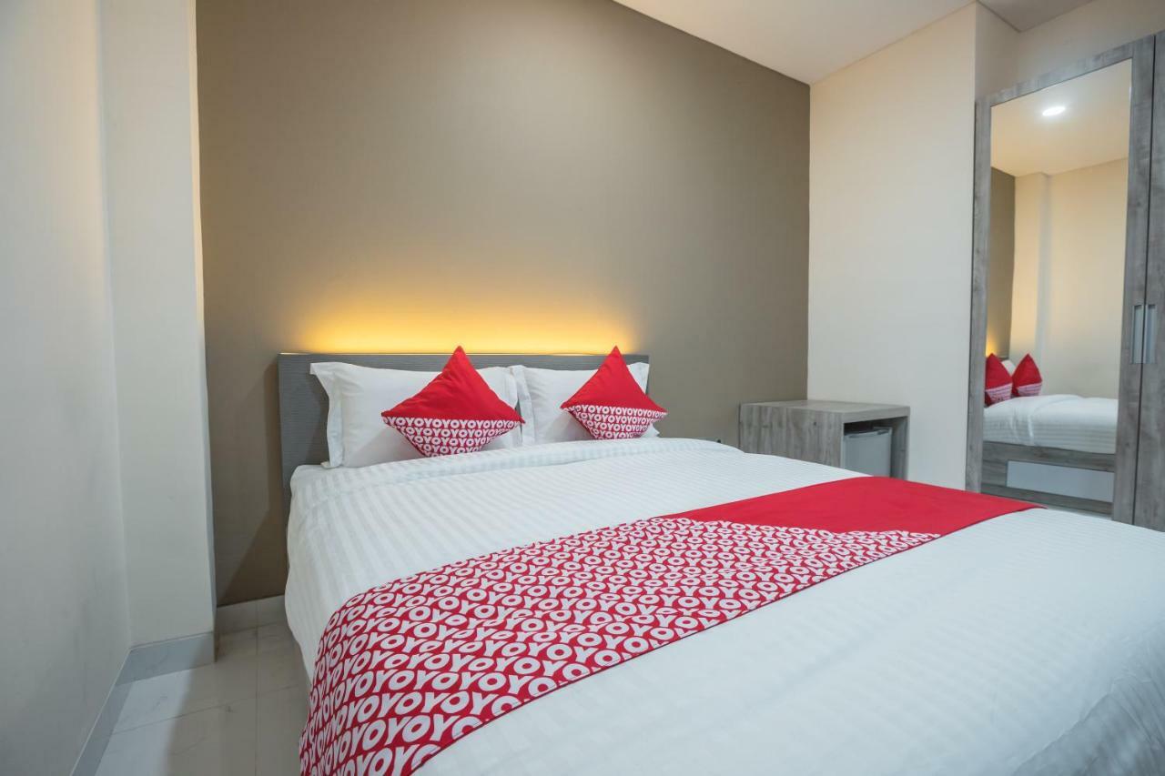 Super Oyo 1487 Residence Khoe Jakarta Eksteriør billede