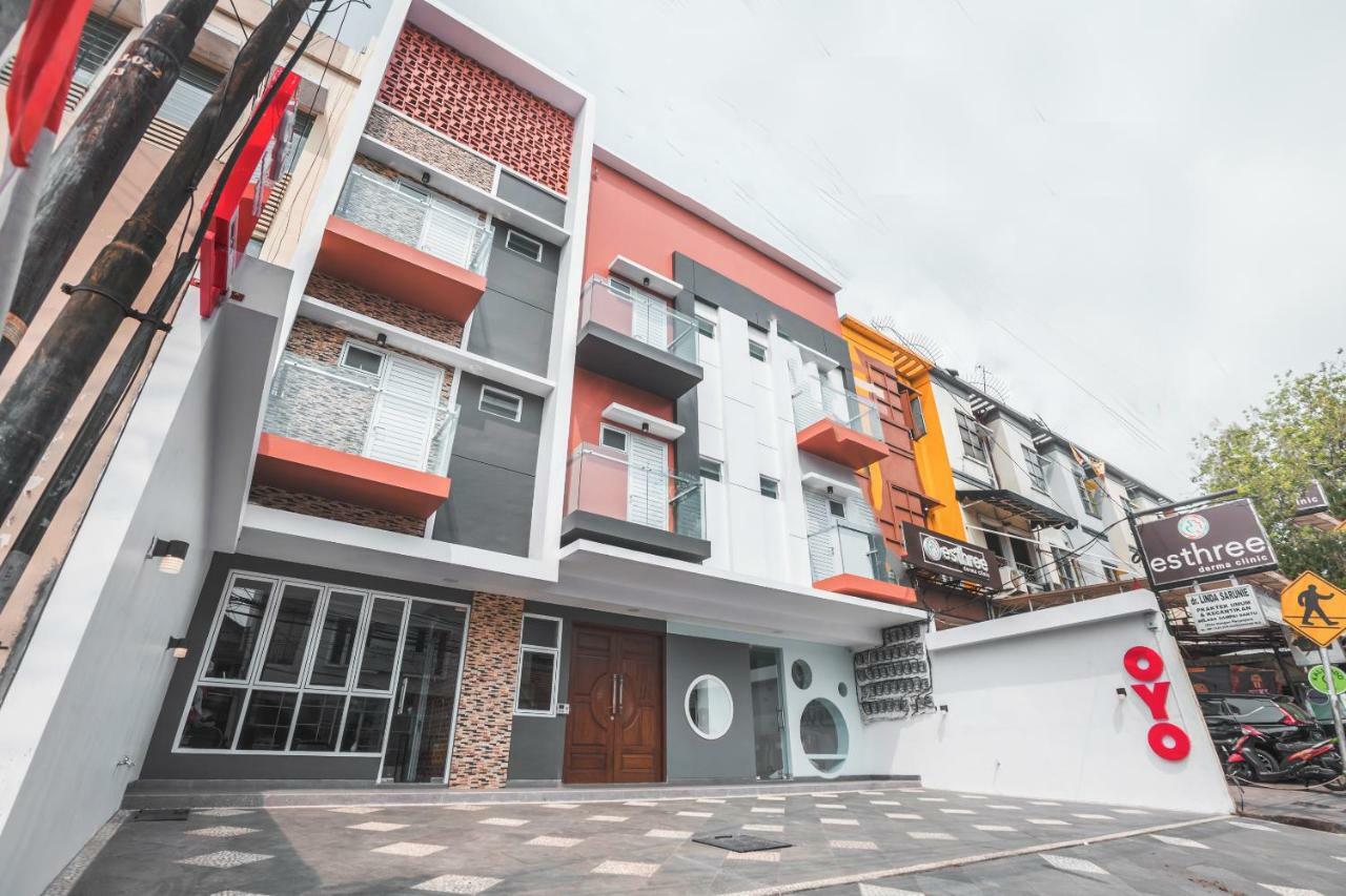 Super Oyo 1487 Residence Khoe Jakarta Eksteriør billede